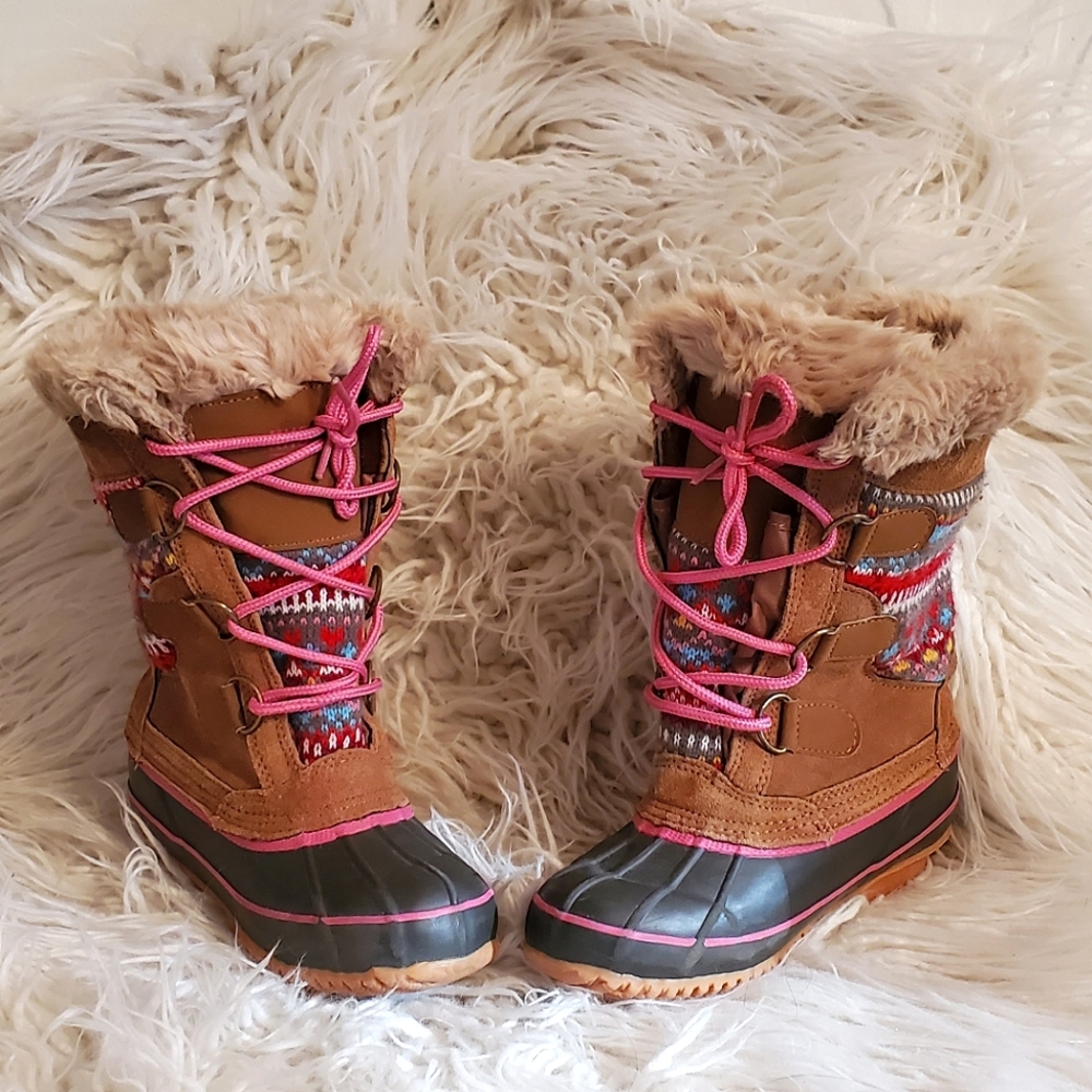 Khombu Girls Winter Duck Boots Size 2 (toddler)